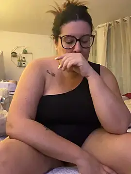 JasmineGlow7 online show from March 14, 2026, 11:32 pm