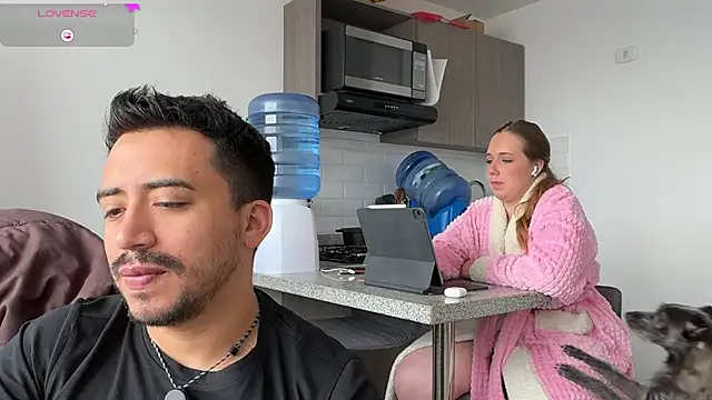 Snapshot of Sofii_n_Diego chatting on February 13, 2026, 3:52 pm Sofii n Diego online show from February 13, 2026, 3:52 pm