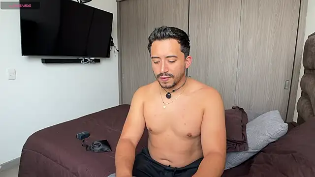 Sofii n Diego online show from March 31, 2026, 3:12 pm