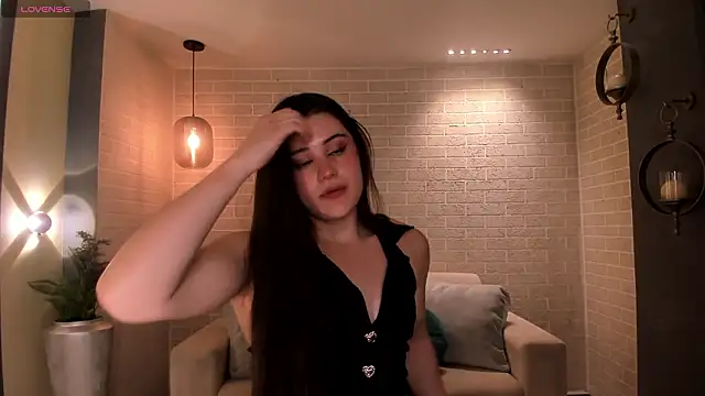 Snapshot of DemiNova chatting on March 6, 2026, 10:45 am DemiNova online show from March 6, 2026, 10:45 am