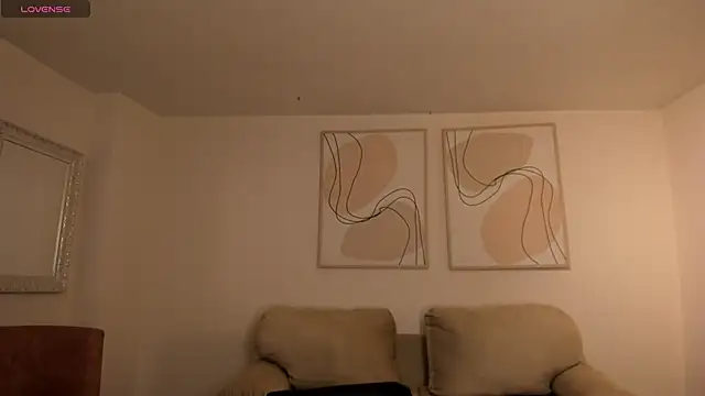 Snapshot of DemiNova chatting on March 20, 2026, 10:31 am DemiNova online show from March 20, 2026, 10:31 am