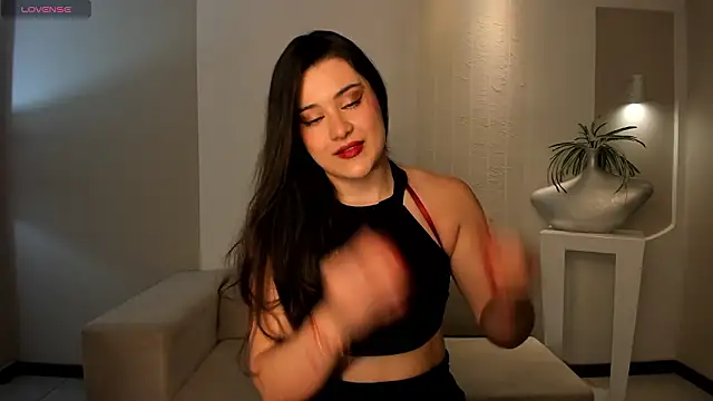 Snapshot of DemiNova chatting on March 28, 2026, 11:10 am DemiNova online show from March 28, 2026, 11:10 am