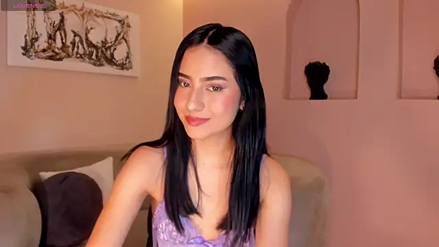 Snapshot of LucieMartin chatting on April 13, 2026, 7:30 pm LucieMartin online show from April 13, 2026, 7:30 pm