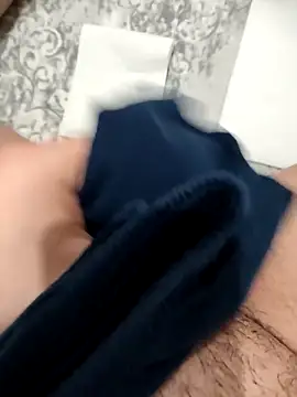 Snapshot of birzevkmeselesi chatting on February 9, 2026, 4:11 pm birzevkmeselesi online show from February 9, 2026, 4:11 pm