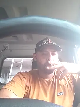 Snapshot of pau-de-ourod chatting on April 23, 2026, 10:47 am pau-de-ourod online show from April 23, 2026, 10:47 am