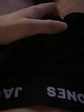 kev1n04 online show from April 19, 2026, 12:26 pm