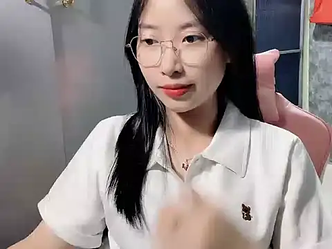 Linne6789 online show from February 28, 2026, 3:35 pm