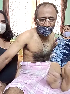 HoneyHush online show from March 14, 2026, 11:15 am