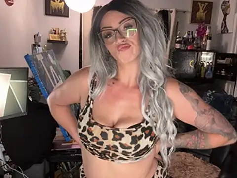 Alicethickpeach online show from July 4, 2026, 12:22 pm