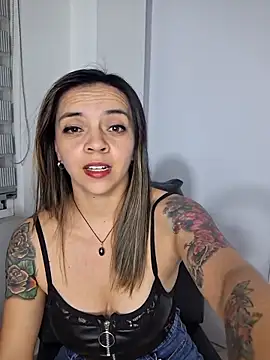 Ana-Spencer online show from April 14, 2026, 2:39 am