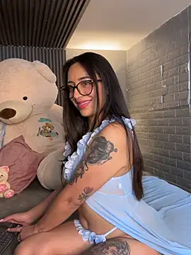 Snapshot of Magic_ivone chatting on February 28, 2026, 11:44 am Magic ivone online show from February 28, 2026, 11:44 am