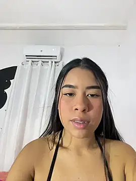 Katty honey  online show from February 19, 2026, 2:18 am