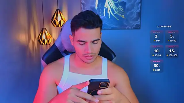 Snapshot of AndresRodriguez1 chatting on March 7, 2026, 12:46 pm AndresRodriguez1 online show from March 7, 2026, 12:46 pm