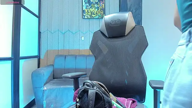 shaden  online show from February 9, 2026, 8:02 pm