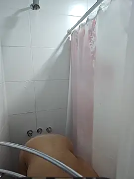 Snapshot of kimcit4 chatting on February 3, 2026, 12:42 am kimcit4 online show from February 3, 2026, 12:42 am