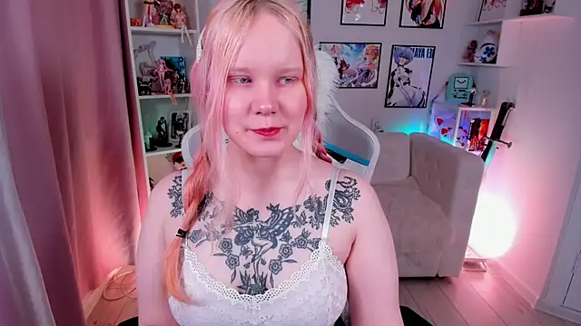 AnnieVibe online show from April 9, 2026, 5:40 pm