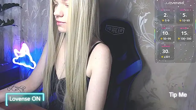 Shiny Victoria online show from May 31, 2026, 7:59 am