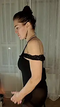 Bella Velour online show from February 17, 2026, 11:33 pm