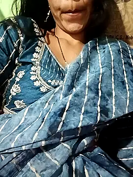 Royal hotti0011 online show from March 14, 2026, 9:48 am