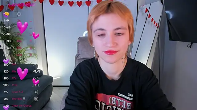 AutumnWhisper online show from March 7, 2026, 9:23 pm