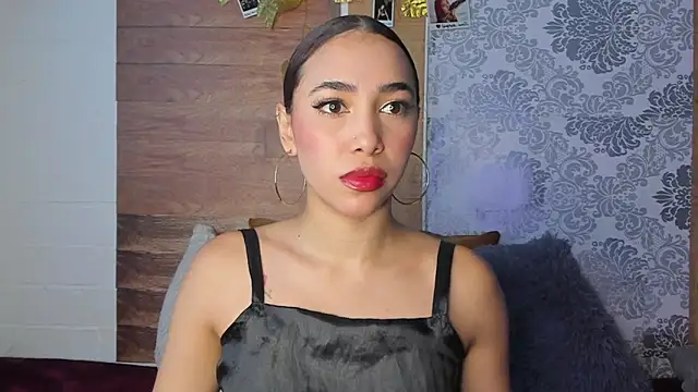 Snapshot of LiaHansson00 chatting on April 24, 2026, 4:53 pm LiaHansson00 online show from April 24, 2026, 4:53 pm