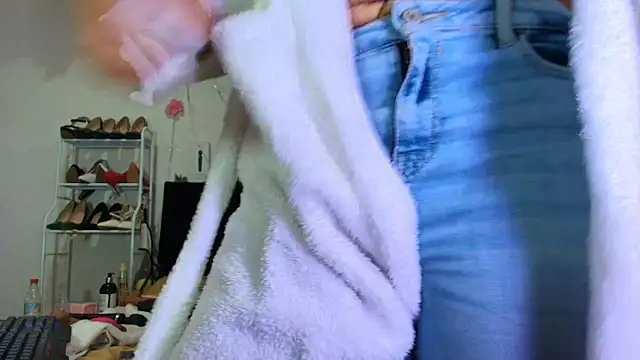 Isabelle Sara online show from April 5, 2026, 7:00 pm