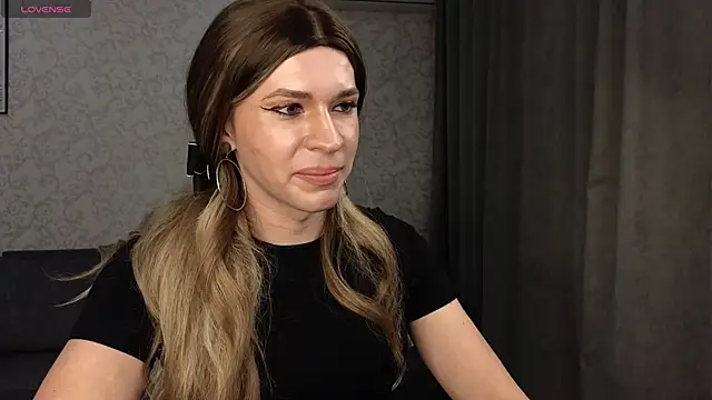 Anna inHear online show from April 6, 2026, 5:25 pm