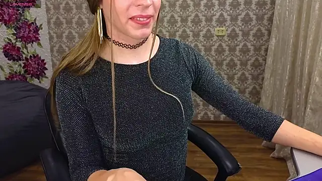 Snapshot of Anna_inHear chatting on July 28, 2026, 8:45 pm Anna inHear online show from July 28, 2026, 8:45 pm