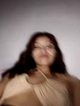 Snapshot of Eveeuu chatting on February 18, 2026, 2:07 am Eveeuu online show from February 18, 2026, 2:07 am