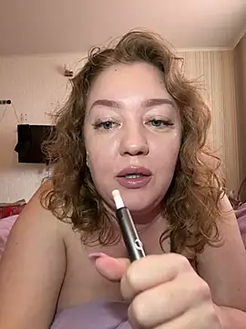 BBBWOOW online show from April 7, 2026, 2:23 am