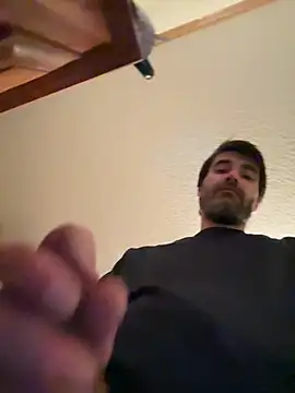 Snapshot of tommattsonn chatting on April 12, 2026, 2:16 am tommattsonn online show from April 12, 2026, 2:16 am
