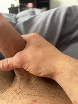 koxx1223 online show from April 12, 2026, 8:41 am