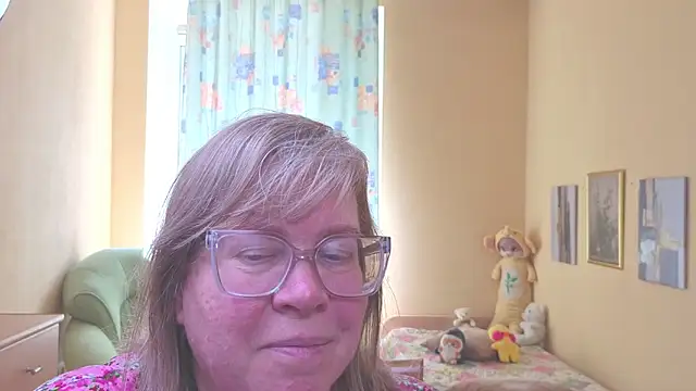 Emma Eclipsee online show from May 16, 2026, 10:47 am