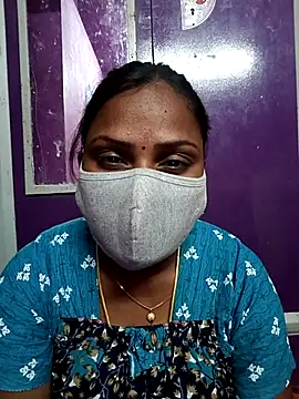 Tamil Hot Nisha online show from March 7, 2026, 4:31 am