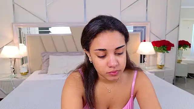 Snapshot of Luna_Cortier chatting on June 22, 2026, 5:15 am Luna Cortier online show from June 22, 2026, 5:15 am