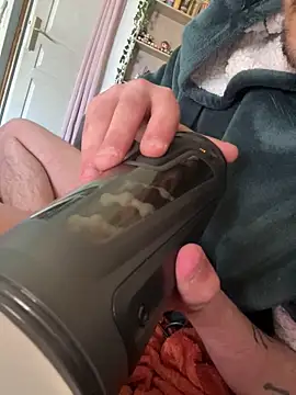 Piratee666 online show from April 8, 2026, 7:19 am