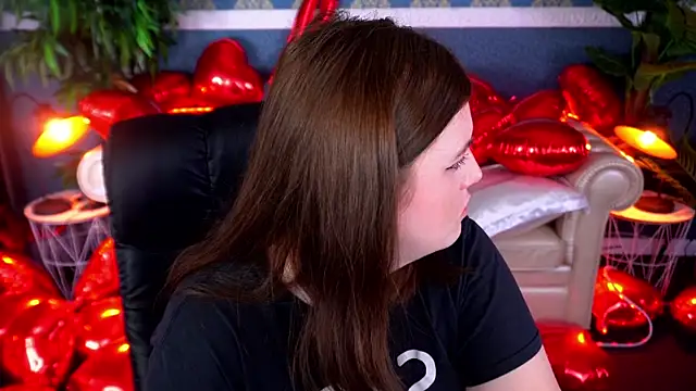 Snapshot of KristiFoxy chatting on February 19, 2026, 7:21 pm KristiFoxy online show from February 19, 2026, 7:21 pm