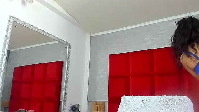 YasmineDelight online show from March 13, 2026, 8:10 am