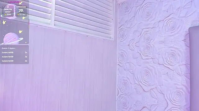 Snapshot of Lya_dubois_ chatting on April 21, 2026, 2:51 am Lya dubois online show from April 21, 2026, 2:51 am