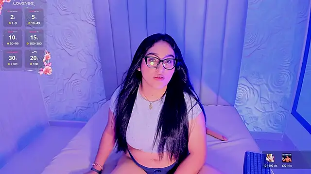 Lya dubois  online show from June 27, 2026, 8:36 pm