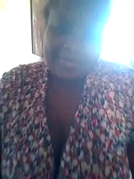 bonny1634 online show from May 3, 2026, 9:43 pm