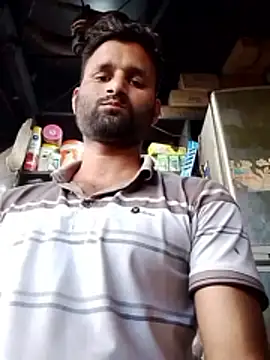 Snapshot of sos-boy chatting on February 17, 2026, 9:39 am sos-boy online show from February 17, 2026, 9:39 am