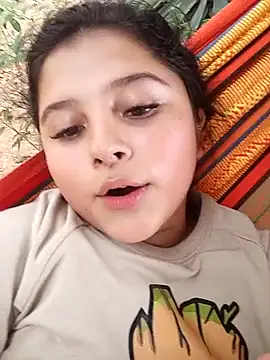 Snapshot of Salome_Vivas chatting on February 22, 2026, 7:56 pm Salome Vivas online show from February 22, 2026, 7:56 pm