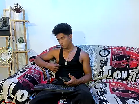 Snapshot of Yoel_hot2004 chatting on February 12, 2026, 7:53 pm Yoel hot2004 online show from February 12, 2026, 7:53 pm