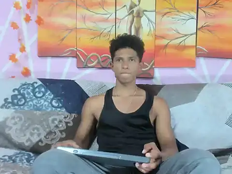 Snapshot of Yoel_hot2004 chatting on February 15, 2026, 7:32 pm Yoel hot2004 online show from February 15, 2026, 7:32 pm