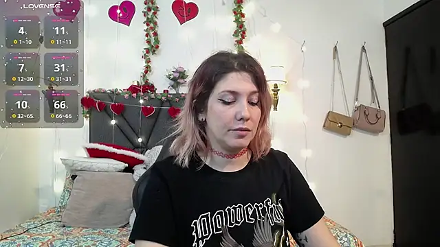 Sharma Amayra online show from March 20, 2026, 8:35 pm