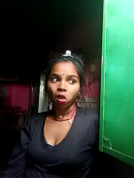 Snapshot of Cut_ikina chatting on February 5, 2026, 10:53 am Cut ikina online show from February 5, 2026, 10:53 am