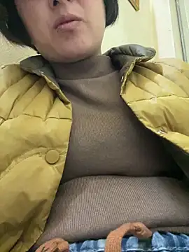 Anna-222 online show from February 9, 2026, 2:43 pm