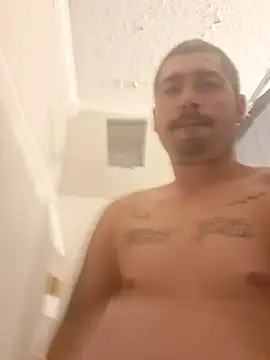 Snapshot of Dede5o4 chatting on April 8, 2026, 1:05 am Dede5o4 online show from April 8, 2026, 1:05 am