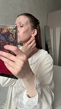 Velvet Hell online show from March 3, 2026, 11:27 am